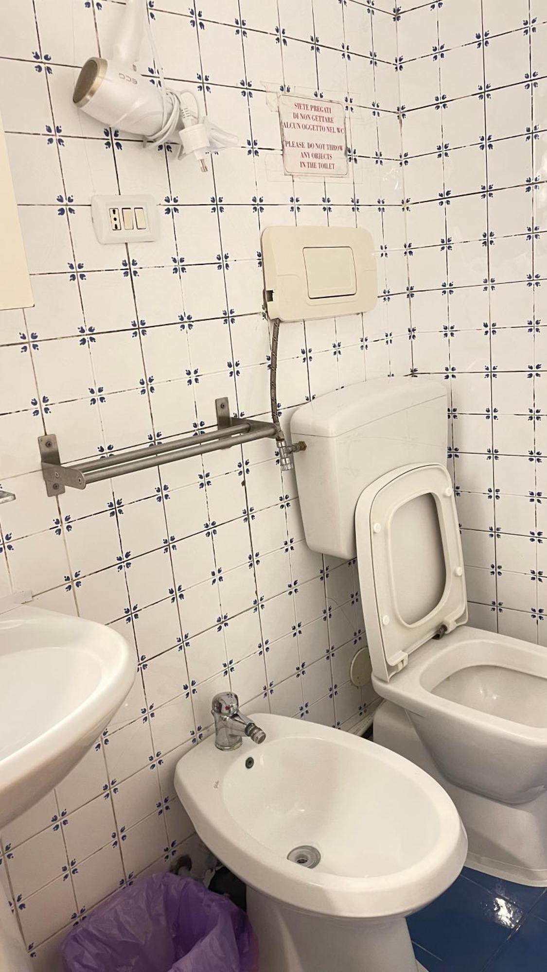 Ai Baretti B&B Napoli Bagian luar foto