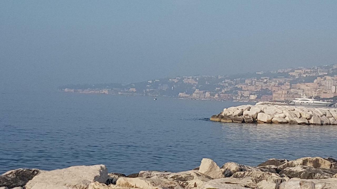 Ai Baretti B&B Napoli Bagian luar foto